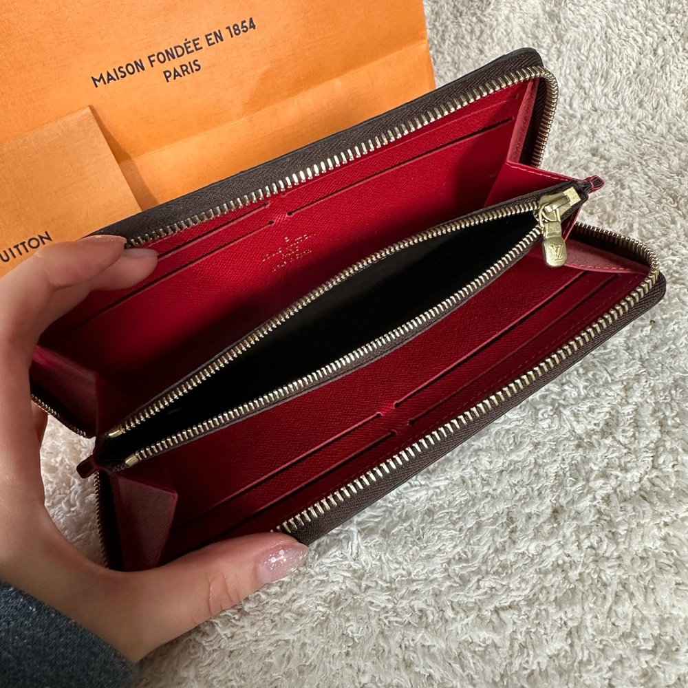 Louis Vuitton Clémence Wallet - Picture 5 of 10